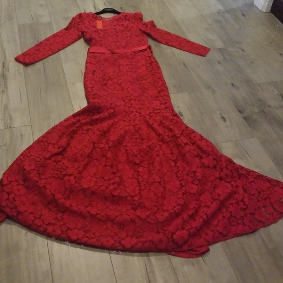 Carolina Herrera Dresses & Skirts - Carolina Herrera Gown